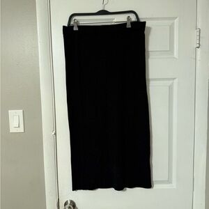 Elegant Black Women's Skirt Knitted - Size XL